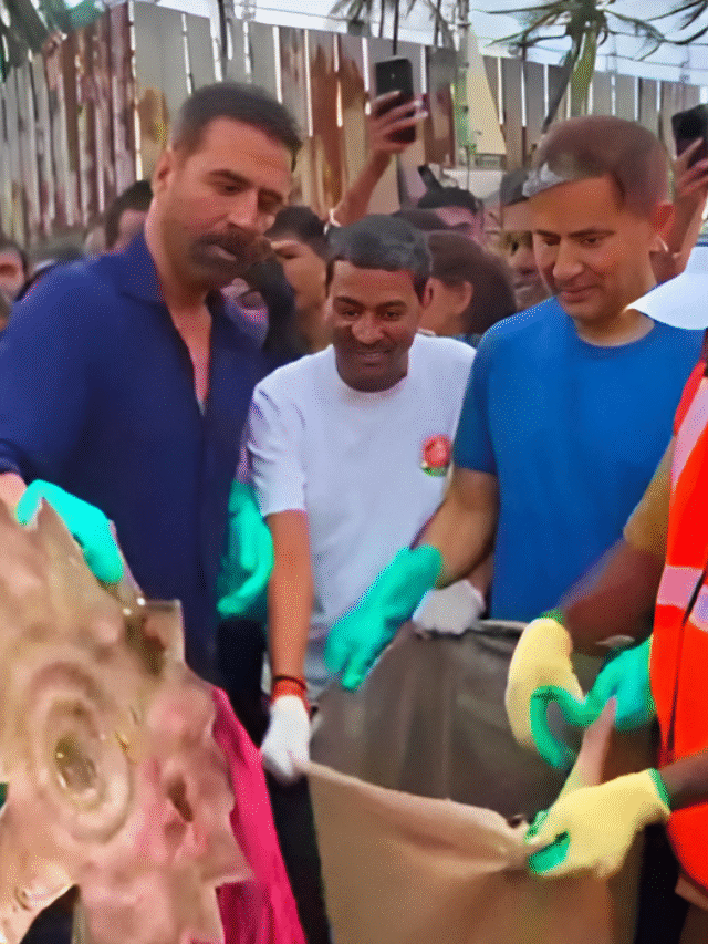 “Akshay Kumar Joins Amruta Fadnavis for Juhu Cleanup Drive”
